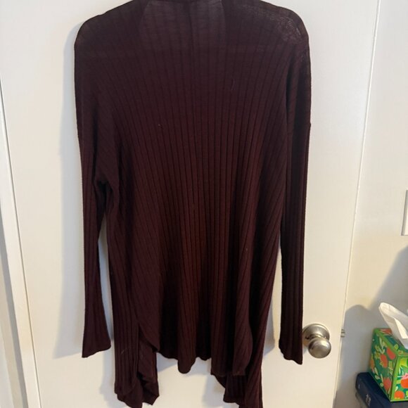 American Eagle Maroon Cardigan - EUC - Picture 5 of 6